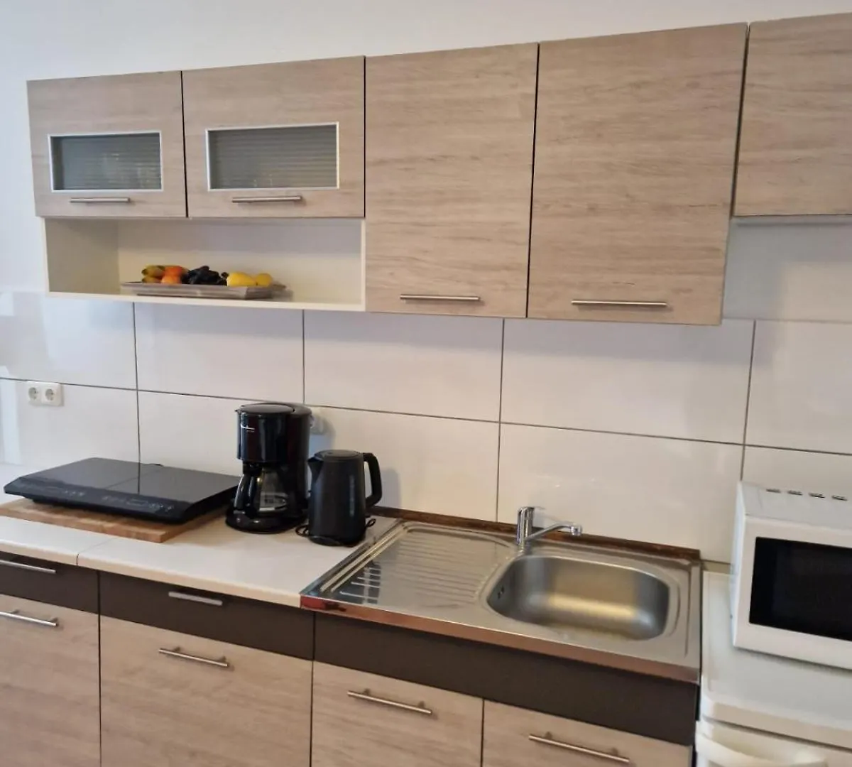 ברלין City Studio Apartment For 4, Near Sonnenallee