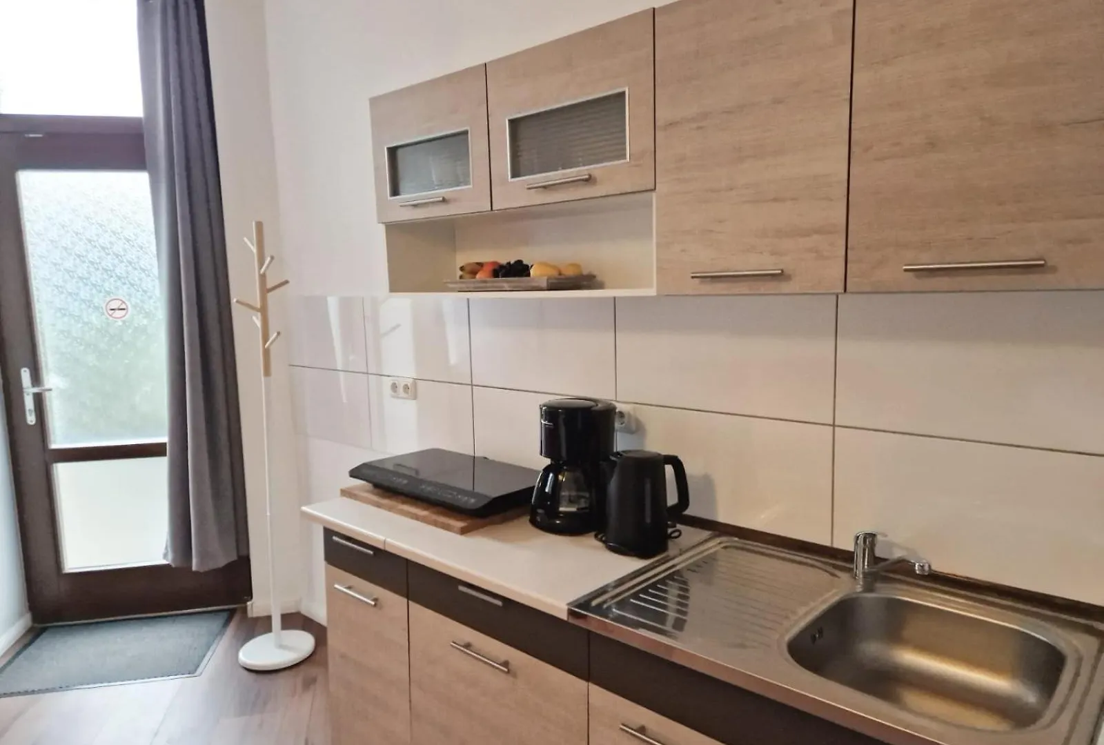 ברלין City Studio Apartment For 4, Near Sonnenallee
