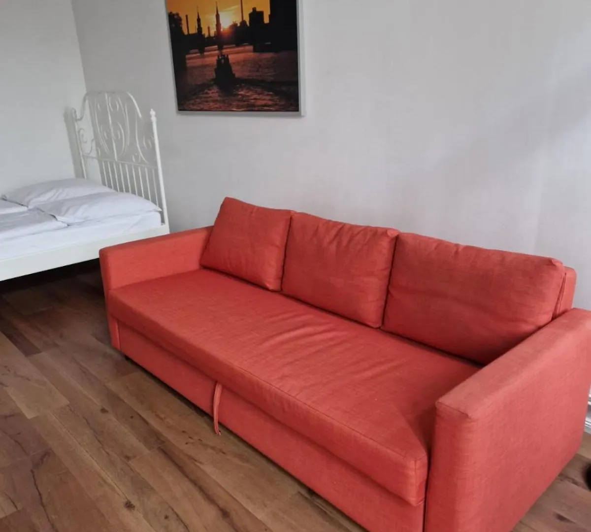 ברלין City Studio Apartment For 4, Near Sonnenallee 0*,